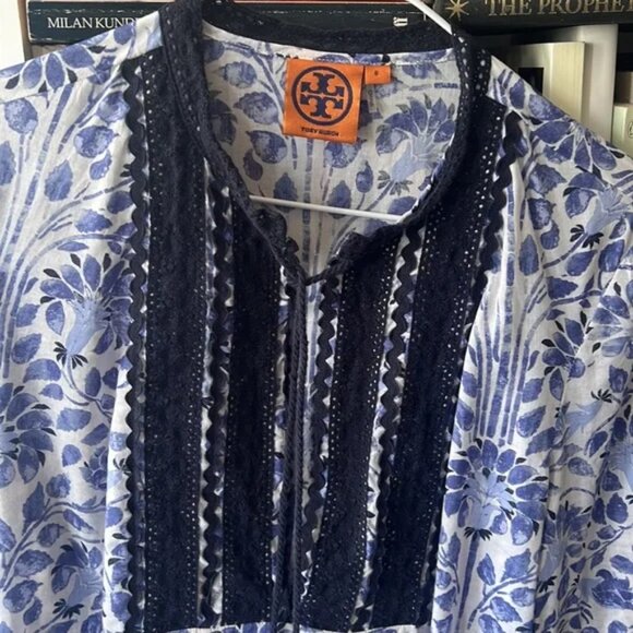 Tory Burch Blue and White Floral Peasant Blouse Tunic - Picture 3 of 6